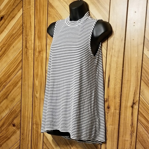 Moa Moa Long Striped Sleeveless Tunic Top - Picture 2 of 8